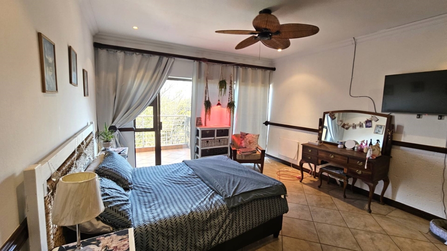 5 Bedroom Property for Sale in Birdwood Estate North West